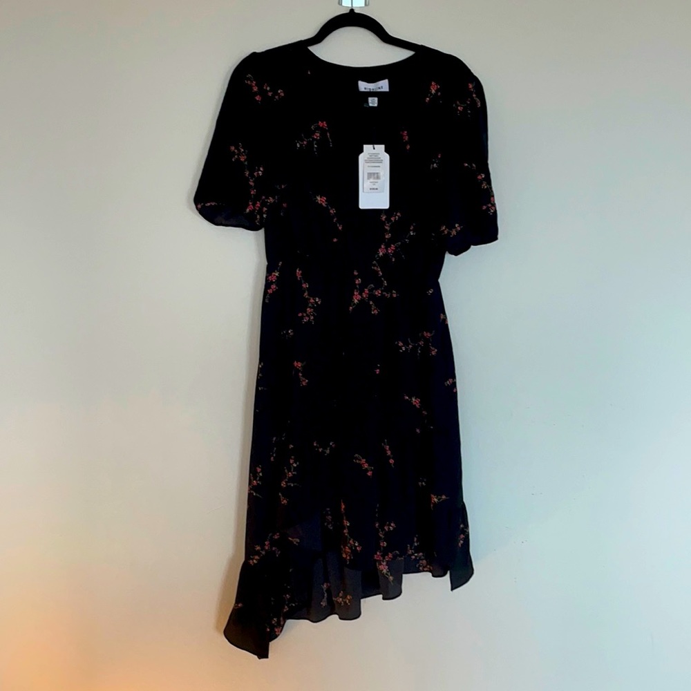 Highline Short Sleeve Asymmetrical Hem Dress, Size L